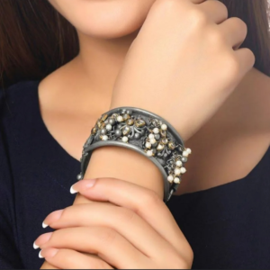 Black Oxidised Kundan Adjustable Kada (2)