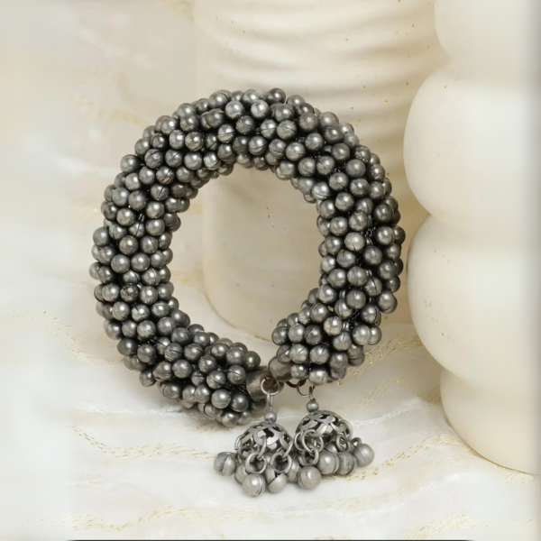 Bubble Gajra Cum Bracelet - Image 3