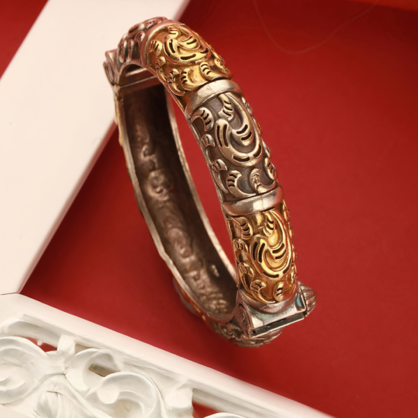 Dual Toned Brass Kada Set - Image 5