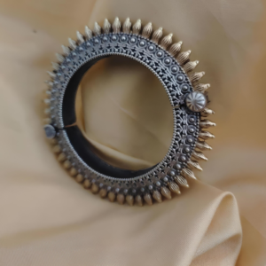 Dual Toned Spike Brass Kada