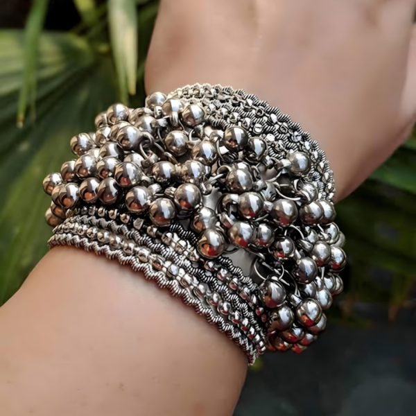 Ghungharoo Handcuff (1)