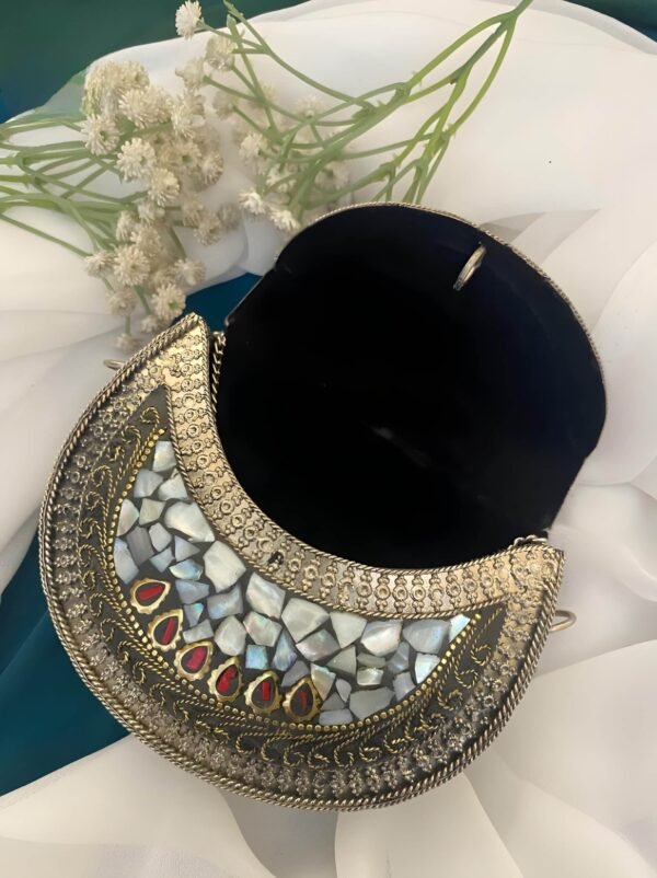 Shell Work Antique Clutch Handbag - Image 3