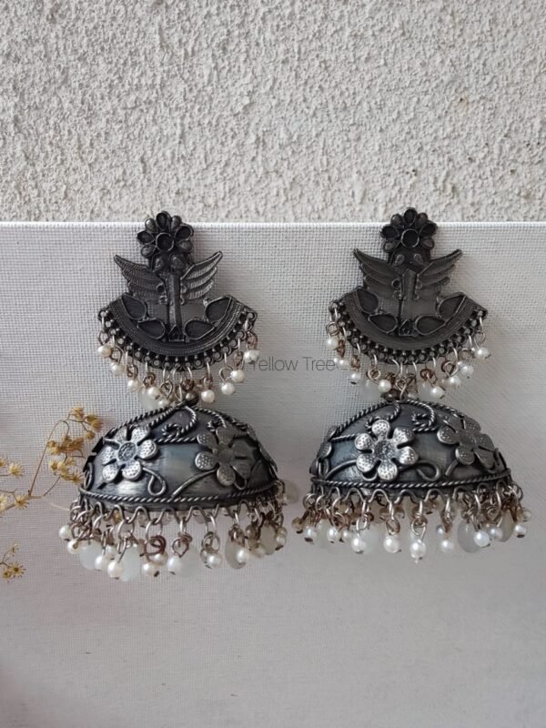 Pearl Jhumka