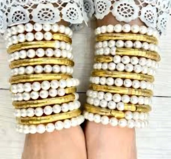 Spiral Viral Pearl Fusion Bracelet