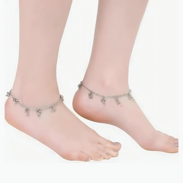 Minimal Ghungharoo Light Weight Anklet Payal for Women - Image 3