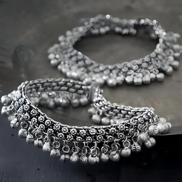 Ethnic Broad and Heavy Ghungharoo Payal Anklets - Image 2