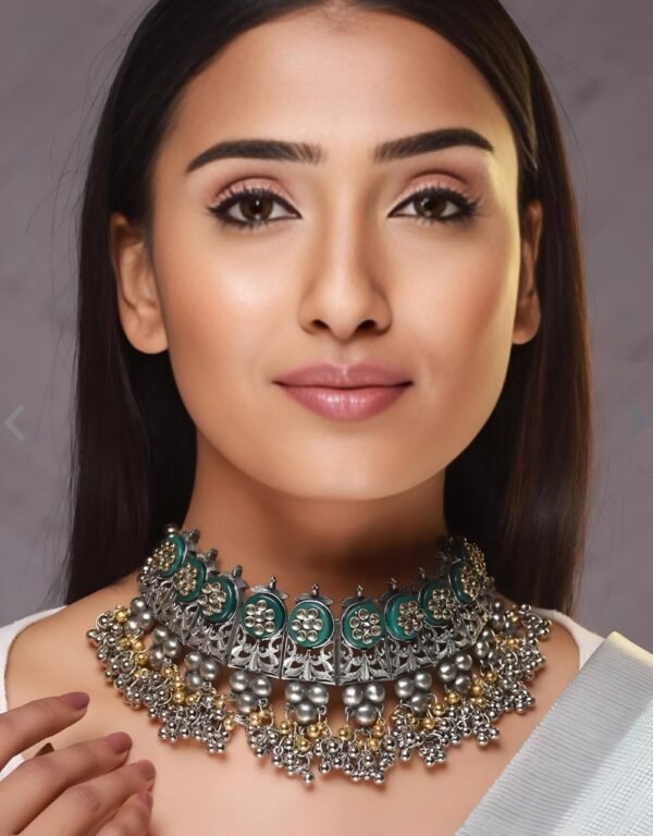Ghungharoo Kundan Choker Necklace - Image 2