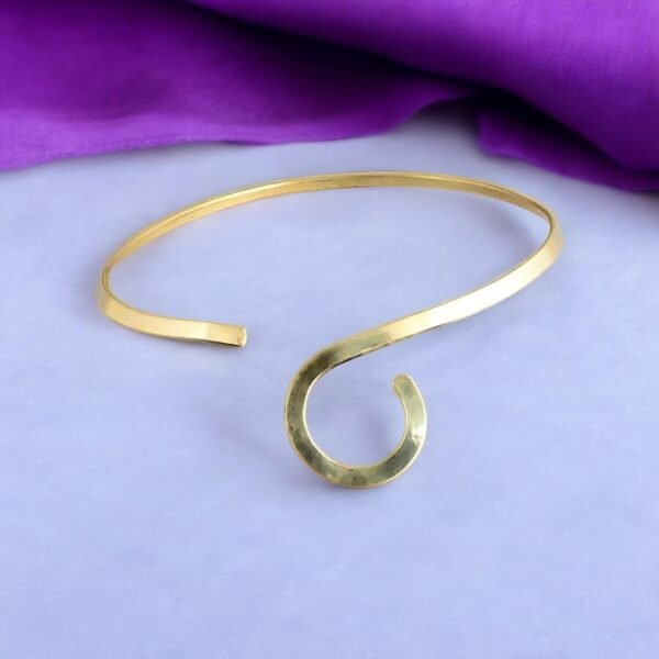 Gold Plated Spiral Torc Elegant Hasli Necklace – A Timeless Blend of Tradition & Modern Elegance - Image 3