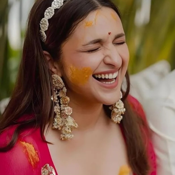 Parineeti Style Floral Shape Kundan Studded Hair Band - Image 4