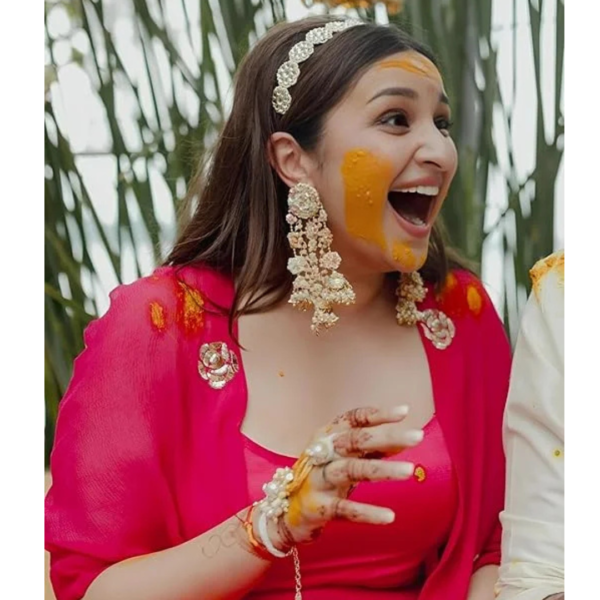 Parineeti Style Floral Shape Kundan Studded Hair Band - Image 3