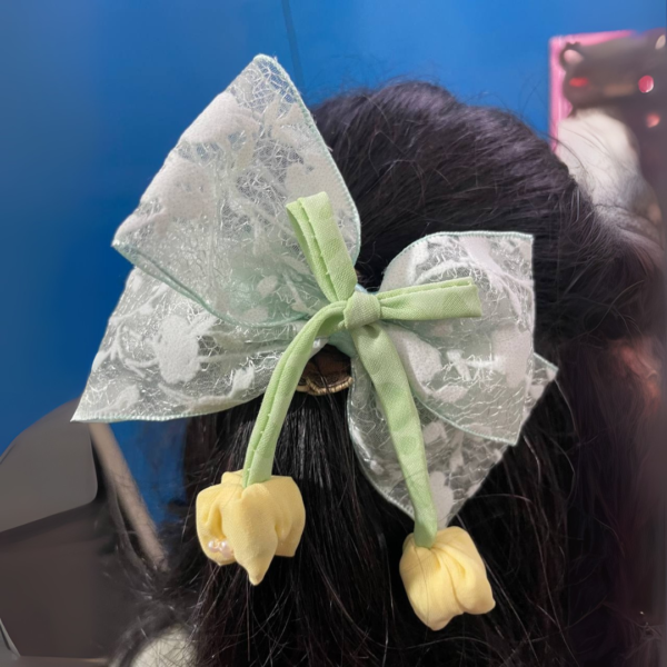 Tulip Korean-Inspired Floral Hair Accessory for Women & Girls – Elegant Bow Clip with Hanging Tulip Aesthetic Hair Claw (Green) - Image 4