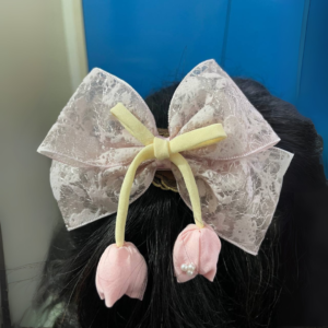 Tulip Korean-Inspired Floral Hair Accessory for Women & Girls – Elegant Bow Clip with Hanging Tulip Aesthetic Hair Claw (Pink)