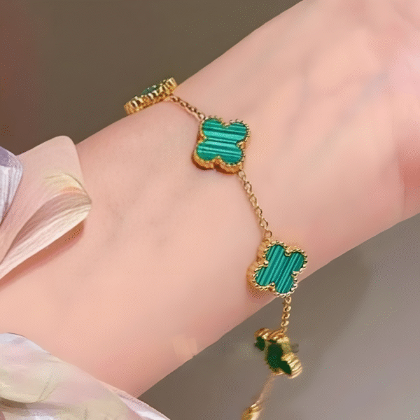 Clover Bracelet Five Leaf 18k Gold plated Waterproof Stainless Steel (Green) - Image 3