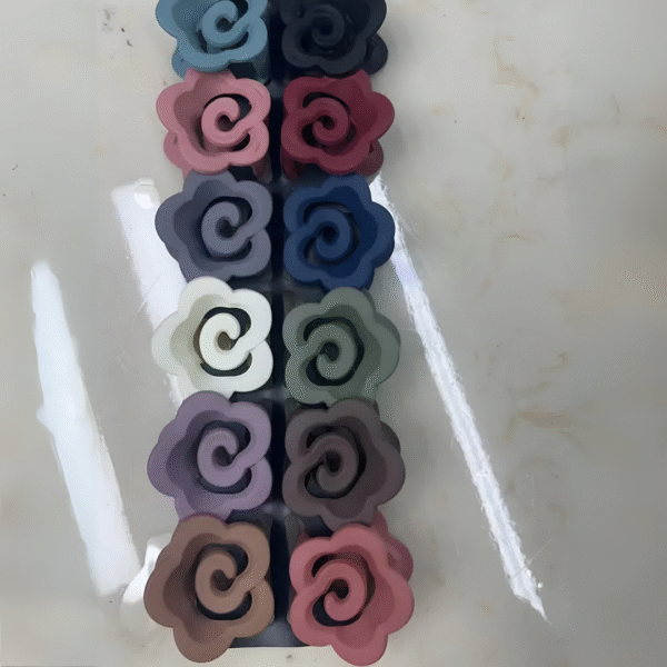 Matte Medium Size Trendy Flower Hair Claw Clips for Women and Girls – Set of 3 (Random Colors) - Image 3