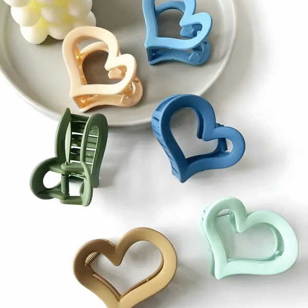 Trendy Heart Shaped Hair Claw Clips for Women and Girls – Set of 3 (Random Colors) - Image 3