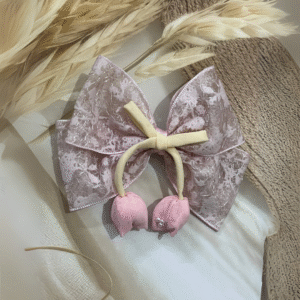 Tulip Korean-Inspired Floral Hair Accessory for Women & Girls – Elegant Bow Clip with Hanging Tulip Aesthetic Hair Claw (Pink)