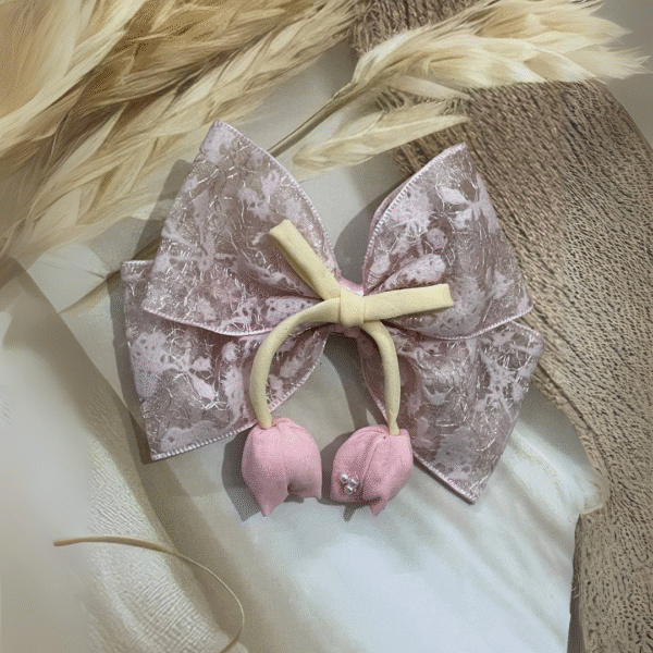 Tulip Korean-Inspired Floral Hair Accessory for Women & Girls – Elegant Bow Clip with Hanging Tulip Aesthetic Hair Claw (Pink)