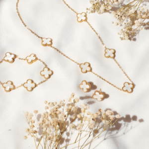 Clover Five Leaf Necklace Set 18k Gold plated Waterproof Stainless Steel (White)