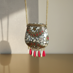 Handmade Affordable Mini Coin Pouch For Women (MOP White 1)