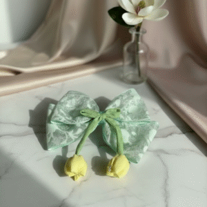 Tulip Korean-Inspired Floral Hair Accessory for Women & Girls – Elegant Bow Clip with Hanging Tulip Aesthetic Hair Claw (Green)