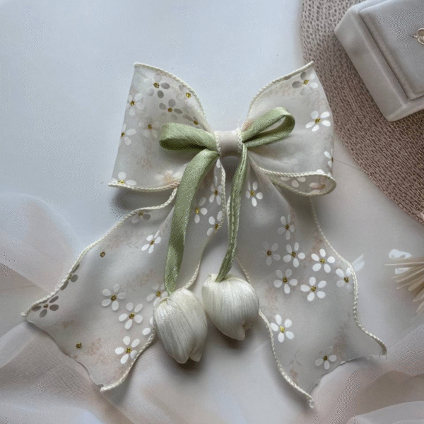 Tulip Korean-Inspired Floral Hair Accessory – Elegant Bow Clip with Hanging Tulip Aesthetic Hair Claw (Beige)