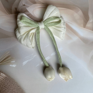 Tulip Korean-Inspired Hair Accessory – Elegant Bow Clip with Hanging Tulip Aesthetic Hair Clip (Beige)